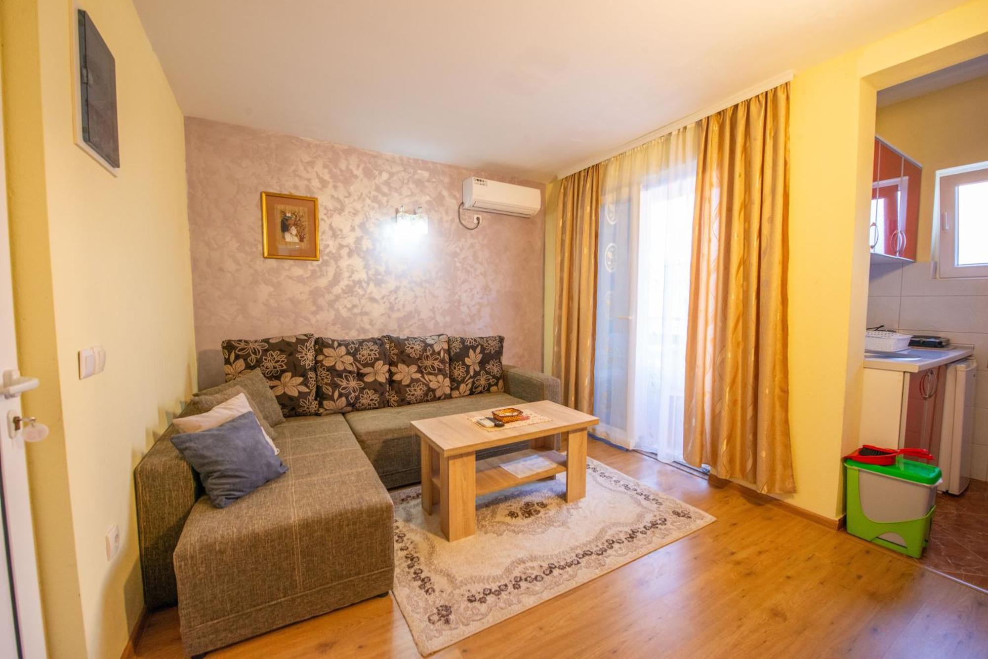 Apartments And Bungalow Casa Palma Ulcinj Zewnętrze zdjęcie