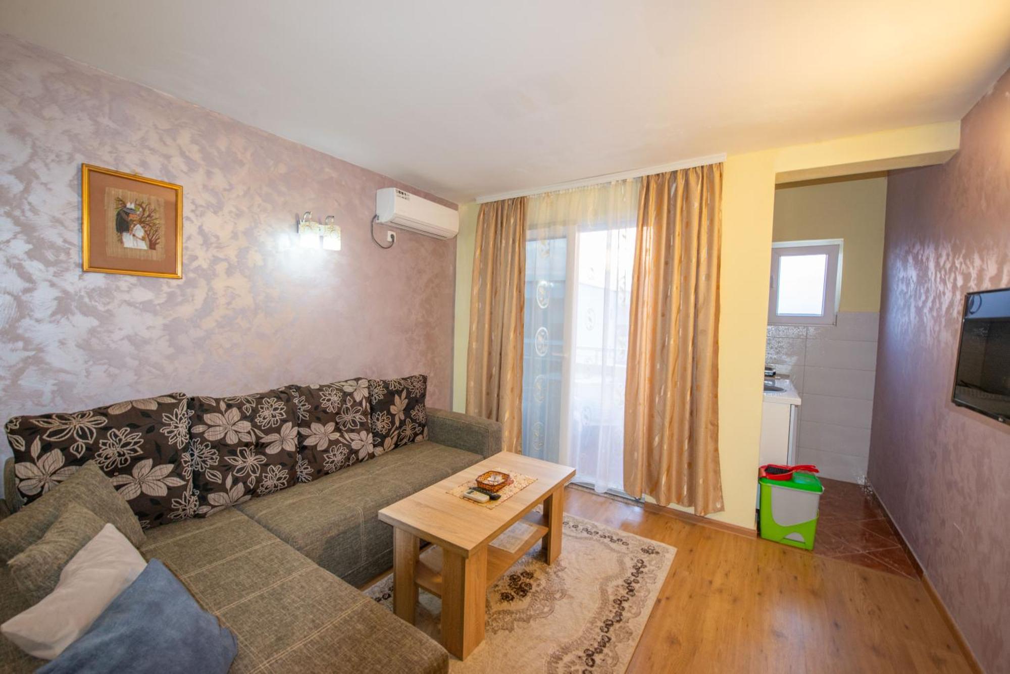 Apartments And Bungalow Casa Palma Ulcinj Zewnętrze zdjęcie